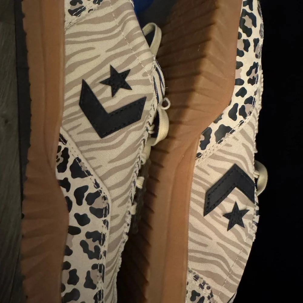 Converse Unisex Run Star Trainer Animals Print - Picture 8 of 11